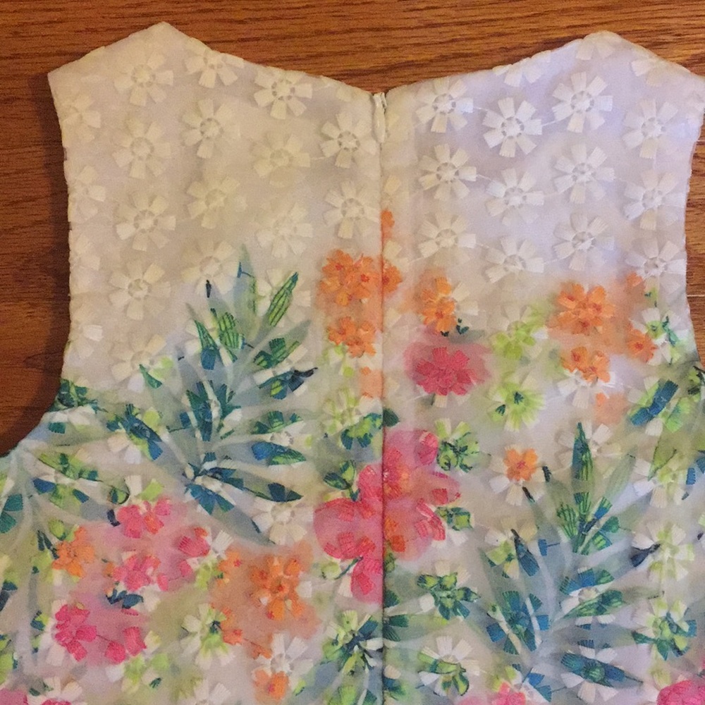 Sleeveless dress - Picture 4 of 4